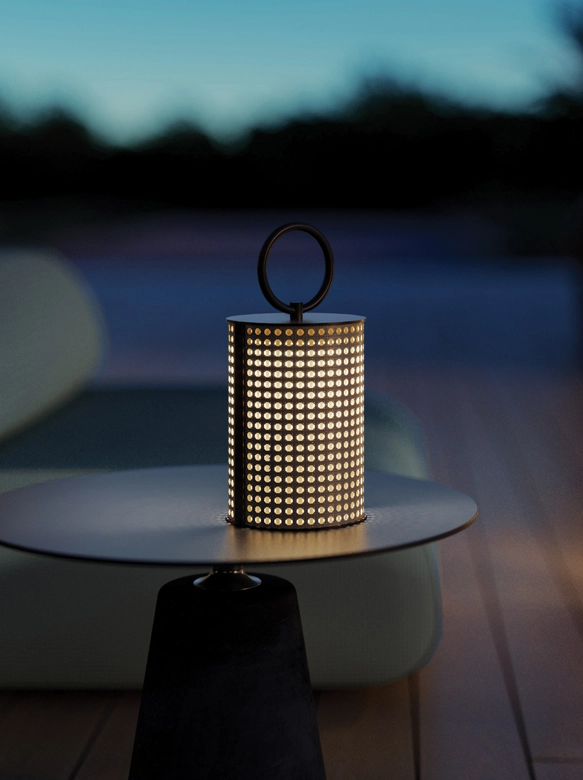 Clara Şarjlı Fener