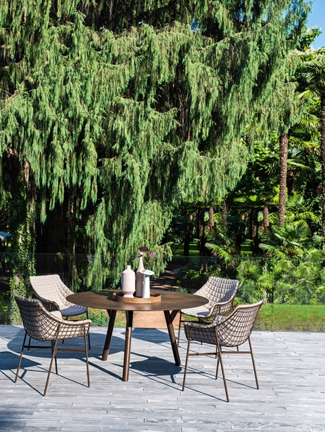 Summer Kollu Sandalye