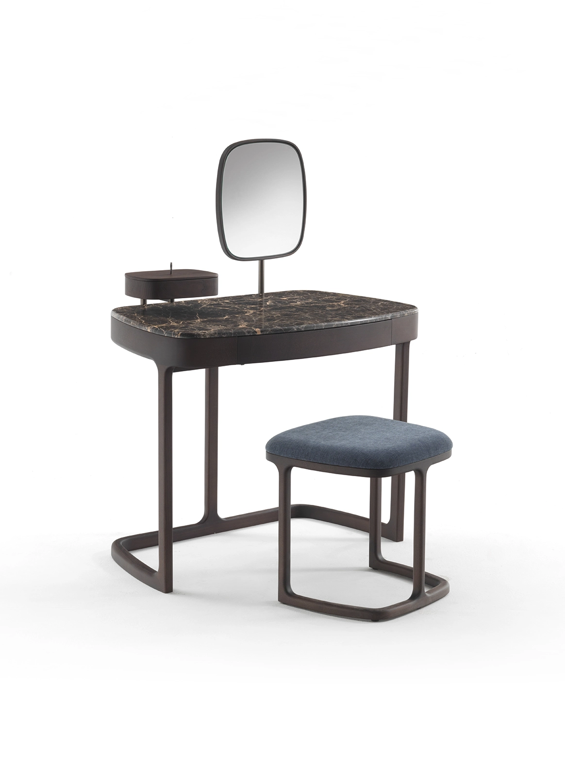 Maskara Makyaj Masası