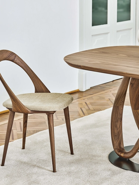 Ester Kolsuz Sandalye