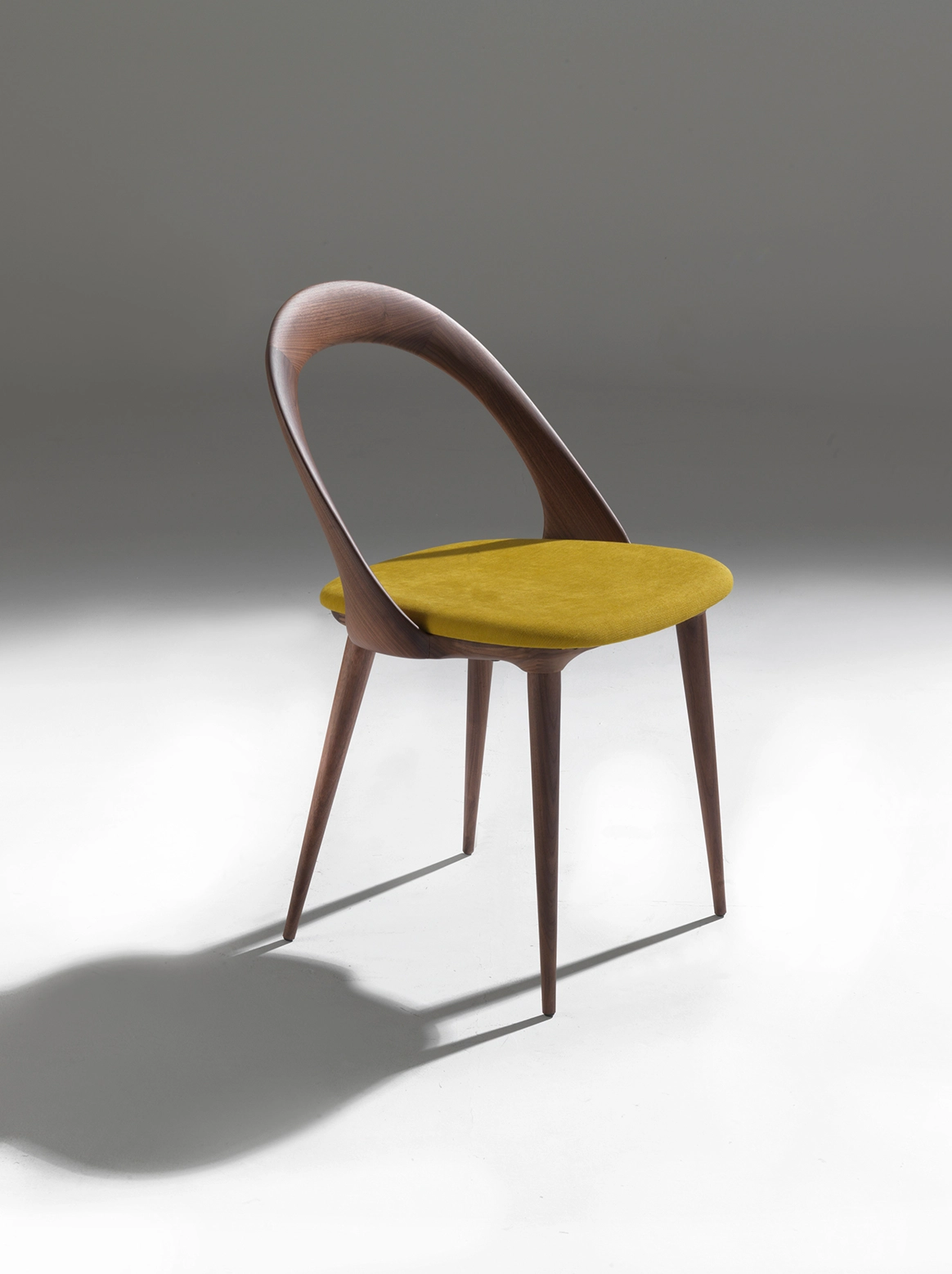 Ester Kolsuz Sandalye