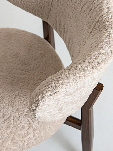 Raphi Kolsuz Sandalye